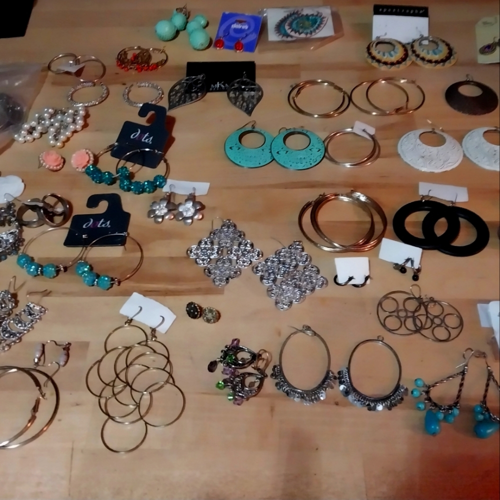 Earrings bundle 68 pairs